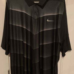 Tiger Woods 2xl black/ gray stripe shirt